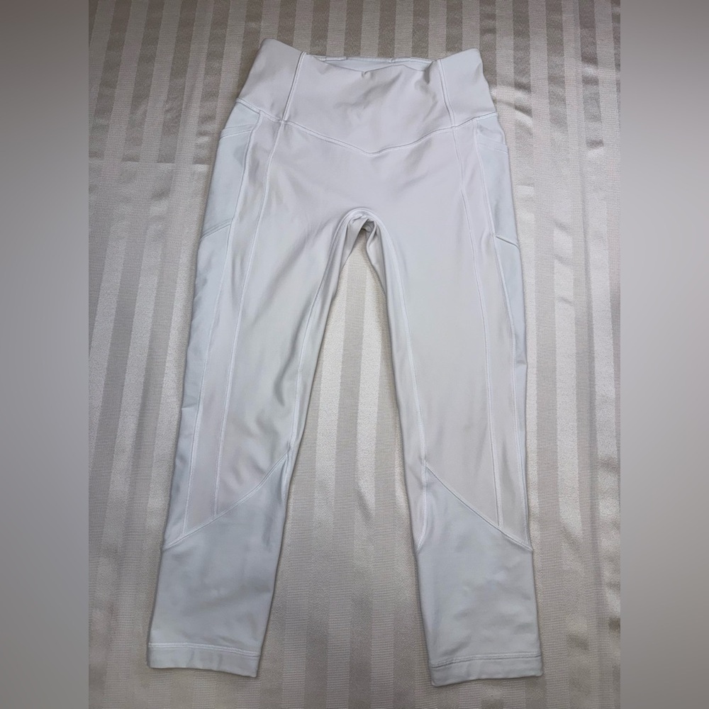 Lululemon White All the Right Places Crop Legging Sz 8 Double-layer Side Pockets